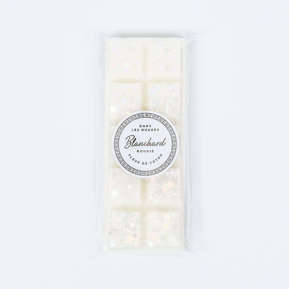 Fondant parfumé Dans les Nuages, au doux parfum de fleur de coton.